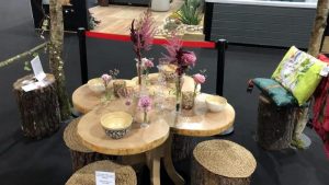 table trefle en frêne